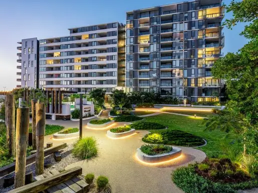 Riverlight, Hamilton Reach